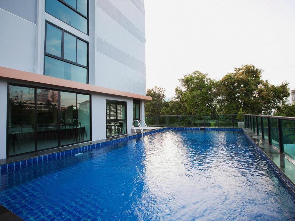 B2 South Pattaya Premier Hotel Exterior photo